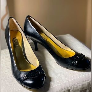 Michael Kors - Round toe black heels size: 7M